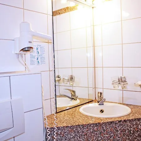Hotel Zur Sonne 3*